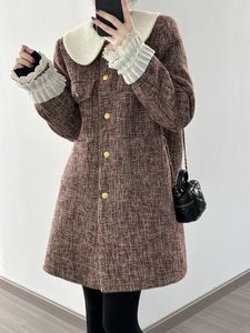 Qianjin Xiaoxiangfeng manteau femmes hiver haut de gamme contraste couleur poupée cou haut