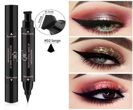 QIC Sceau à double tête Black Black Eyeliner Triangle Seal Eyeliner Eyeliner Eyeliner Eyes Makeup with Stamp Make Up Drop A2316865