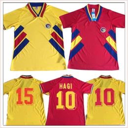 qqq8 94 Rétro Edition Roumanie Maillot de Football 1994 Accueil Rouge 6 Chiriches 10 Maxim Chemise # 9 Raducioiu Valderrama Footbal Falcao James Cuadrado