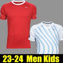 Qqq823 24 camisetas de fútbol hombres niños kit bosque 2023 2024 local lejos Colback Awoniyi Gibbs-blanco Lingard Johnson Yates fútbol