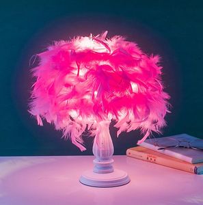 Calidad 110V220V WhitePink Feather Pantalla Base de madera Luces de noche Lámpara Decoración Lámparas de mesa Dormitorio al lado de Lighting9913312