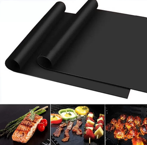 Tapis de barbecue de qualité Tapis de barbecue antiadhésif durable 40 * 33cm Feuilles de cuisson Four à micro-ondes Outil de cuisson pour barbecue en plein air 100pcs