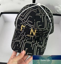 Qualité Casual marque de mode casquette de baseball mâle été lumière luxe lettre visière court avant-toit dôme brodé casquettes en gros