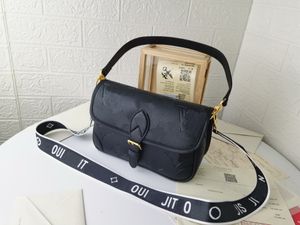 Sac de créateur de qualité Femme Sac à bandoulière préféré en cuir authentique en cuir Messenger Messenger Sobains Sacs à bandoulière noir sacs fourre-tout porte