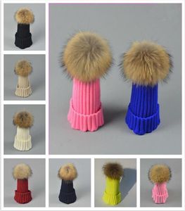 Kwaliteitsontwerper Childrens 100 Real Fur Ball Winter Warm Hoeden 15 cm POM Kids Rib Gebreide Acryl Slouch Beanies Fancy Sports Baby Sno5156089