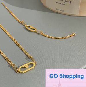 Collar francés de calidad para mujer, cadena de clavícula con diseño de nicho Ins de alta calidad, entrada europea y americana de oro