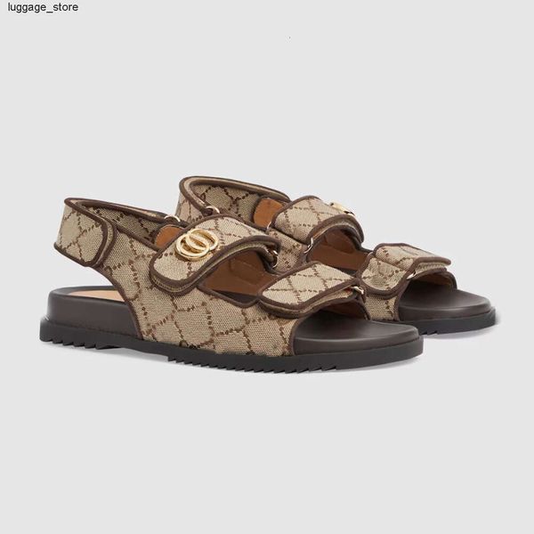 Calidad Tela de cuero Clásico Plano Diapositivas para mujer Hebilla Satén Casual Punta abierta Verano Playa Diseñador Sandalias Fábrica Calzado Sexy Zapatillas formales