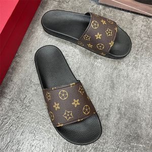 2023 qualité hommes femmes glisser sandales chaussures de luxe glisser été mode large plat glissant épais sandales pantoufle tongs