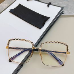 Qualité nouvelle PU méta portant des lunettes de soleil carrées UV400 cadre 550modèles unisexes lunettes de célébrités 56-17-150 pour lunettes de vue lunettes étui de conception complet