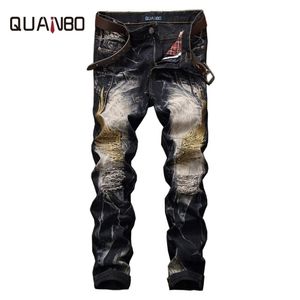 QUANBO NIEUWE Summer Spring Fashion Brand Design Distressed Mens Jeans Hight Quality Hole gescheurde borduurwerk denim broek 42 201123