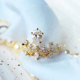 Reine Crown Lab Diamond Ring 925 STERLING SIGHER LEGAMING BALLES DE MEADUX POUR FEMMES BIJOTS DE LA Fête des mères Aebvt
