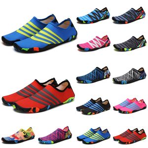 Snelle droge aqua -schoenen plus zandgrootte Niet -slip sneakers blauwe vrouwen mannen water schoenen ademende schoenen licht surfen strand sneakers