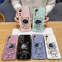 Quicksand Astronaut Case para Motorola Moto G60S G60 G72 G73 G13 G23 E13 E32 G62 5G G53 G52 G82 G71S G50 G42 G32 G30 G20 más