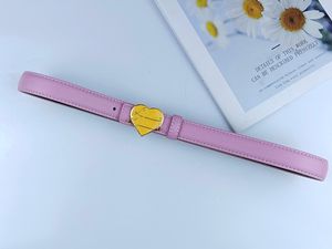 Cinturones de litchi activos tranquilos para mujeres diseñador Último diseñador de diseñadores cartas en forma de corazón de la moda clásico cinturón casual de mujeres