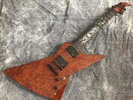 Ironisch Metallic James Hetfield Kenneth Lawrence Quilted Bubinga Top Bruine elektrische gitaar Mahonie body Sun Ray Inleg China EMG pickups Zwarte hardware