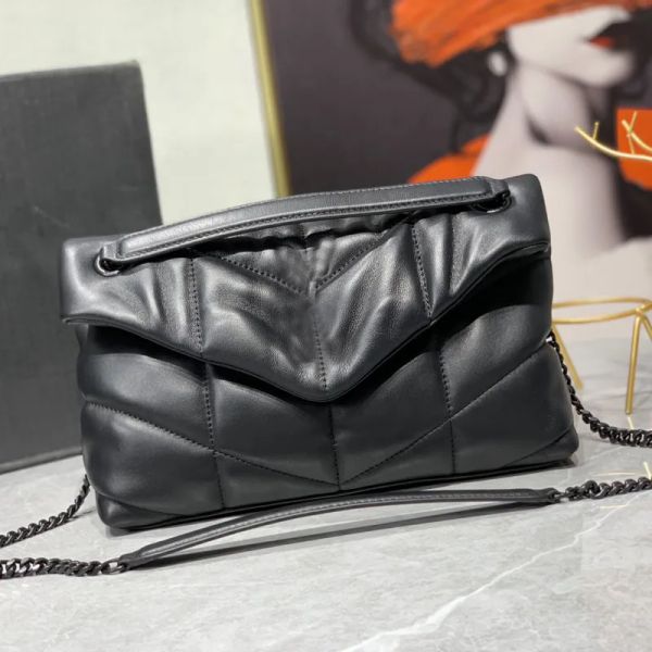 Bolso de mensajero acolchado de moda, bolso suave, bolso cruzado con cadena, bolsos de hombro de lujo, cuero de piel de oveja, moda con solapa y letras, bolsos de mujer de alta calidad