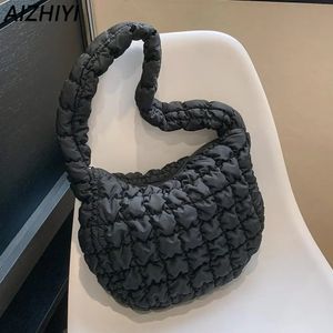 Sac à bandoulière plissé matelassé pour femmes sac à bandoulière rembourré froncé nuage bulles Hobo sacs à main en nylon sac à main grand sac fourre-tout Puffer 231228