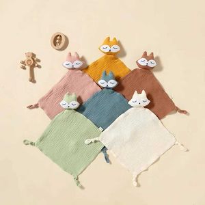 Quilts Baby Cotton Plain Weave Confortable et mignon Poupée en feutre adaptée à Baby Sleep Sticker Sticker Childrens Rabbit Saliva Scarfl2405