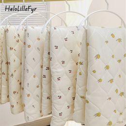 Quilts Warme Babydecken Weiche Baumwolle Born Swaddling Wrap Niedlich Bedruckte Herbst Winter Kinder Quilt Für Jungen Mädchen Säuglingsbettwäsche 230831