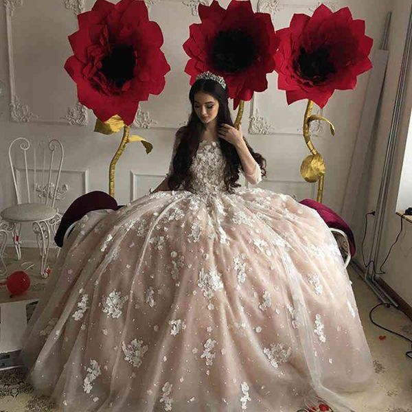 Robes de Quinceanera Champagne Blush manches Ragazza Corset dos perlé robe de bal princesse robes de bal doux 16 longue reconstitution historique