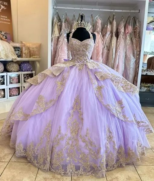 Abiti Quinceanera Lavanda Party Prom Ball Gown Applique Perline Personalizzato Cerniera Allacciatura Plus Size Nuovo Tulle Halter