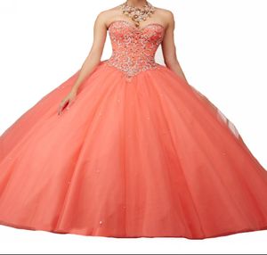 Quinceanera jurken geld hart vorm zware handwerk rok multilayer netto donzige kledingvest achterste riem aangepaste e -mail6120690
