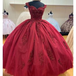 Quinceanera Dresses Princess Red Sequins Appliques Crystal Ball Jurk Sweetheart Veter-up met plus size Sweet 16 Debutante Party Birthday Vestidos de 15 Anos 116