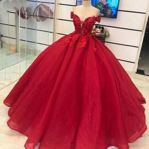 Robes De Quinceanera Princesse Sexy Col En V Profond Robe De Bal Rouge Avec Appliques À Lacets Tulle Doux 16 Débutante Fête D'anniversaire Robes De 15 Anos 13