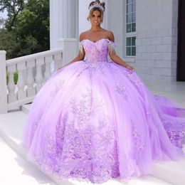Quinceanera jurk tuLle lila ball jurken kanten appliques kristallen kralen tassel van schouder lange prinses verjaardagsfeestje jurk voor zoete 15 16 jaar oude meisjes