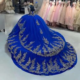 Quinceanera Royal Boue Blue Robes Crystals Tulle Chapelle Train En dentelle Appliques STACK