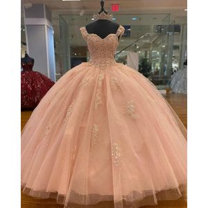 Quinceanera sexy vestidos de melocotón con copa de pelota correas de espagueti sweetheart encaje apliques de cristalas hinchadas tul botón