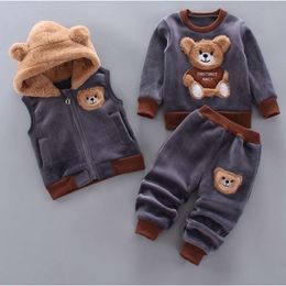 "Conjunto de ropa acogedor y elegante de lana para niños pequeños de otoño e invierno, Tops de algodón, chaleco y pantalones, traje deportivo para niños de 3 piezas, ropa para bebés"