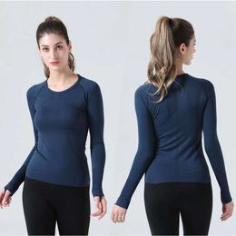 "T-shirt de sport à manches longues sans couture - Haut de yoga fitness confort ultime, idéal pour les amateurs de course à pied et de vêtements de sport"