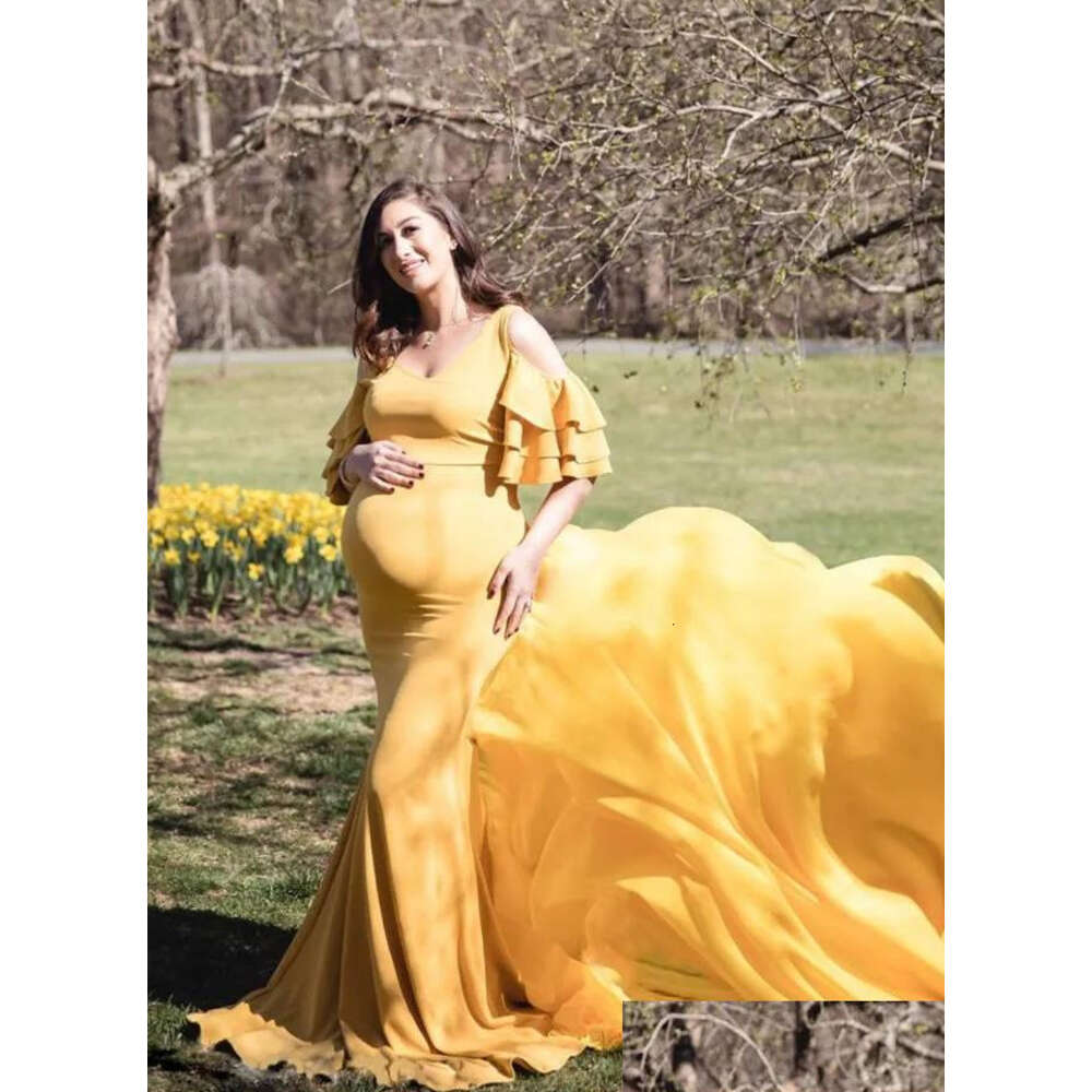 "Stylish and Comfortable Maternity Dresses for Elegant Photoshoots - Shoulderless Pregnancy Maxi Gown with Fancy Design - Perfect Props for Baby Bump Photography