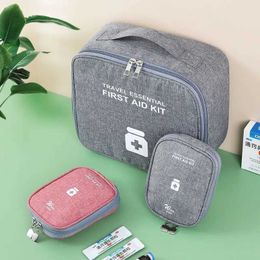 QXMZ EHBO -Levering Familie First Aid Kit Portable Outdoor Travel opslagtas huishouden grote capaciteit gelaagde medicijnopslagtas D240419