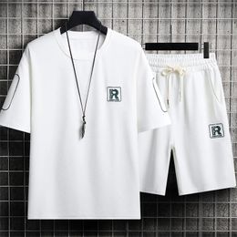 R Letter Mens Tshirt and Shorts Ensemble décontracté set 2024 SUMPLE SUILLE SOIX MALES SOIND COULEUR SUILITES SUITS LOBILES Taille 3xl 240409