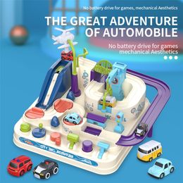 Race Rail Car Train Train Track Toy Set voor Kid Educational Montessori Children Racing Car Brain Adventure Game Interactive Play 220507