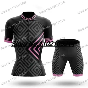 Ensembles de course 2024 Jersey de cyclisme féminin en gros ensemble Stripes roses drôles pour femmes shorts de vélo de vélo