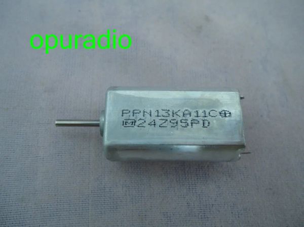 Radio nuevo motor Matsushita PPN13KA11C 9V Motor para automóvil Radio Mecanismo de CD de un solo CD CANTER CARGADOR