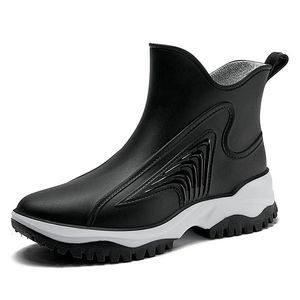 Botas de lluvia 2023 Investable Casional para mujeres Tendencia suave para mujeres Tobillo Galoshes Calidad Nonslip Women's Slip on Shoes 230906