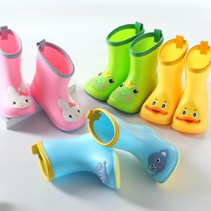 Boots de pluie garçons canards mignons lumières imperméables et chaussures de tout-petits à main porte-à-main