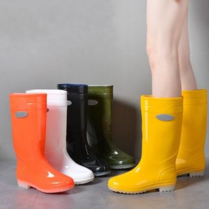 Botas de lluvia Comemore Otoño Zapatos de tacones bajos Pareja Hombres Mujeres Barril alto Botas impermeables Trabajo Zapato de goma Zapatos de agua largos 44 230112