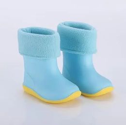 Bottes de pluie enfants garçons bottes en caoutchouc antidérapantes filles en bas âge chaussures d'eau imperméables bottes de pluie chaudes pour enfants quatre saisons amovibles 240102