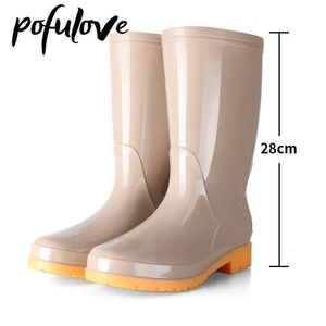 Bottes de pluie Pofulove Mid-tube Chaussures de pluie pour femmes en peluche, chaudes et antidérapantes, toutes saisons, tête ronde, talon bas, bottes en caoutchouc Drop Shopping 230713