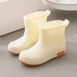 Bottes de pluie en caoutchouc botte d'eau printemps en plein air mode chaussures décontractées 2023 hiver épaissir coton couverture travail 230330