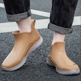Zapatos de lluvia para pareja Unisex impermeable tobillo bota de goma pesca marido chanclos PVC trabajo de jardín Botas de lluvia zapatos de cocina zuecos 240226