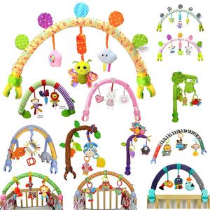 Regenboog baby hangende speelgoed kinderwagen bed krib pluche mobiele cadeaus dieren zebra leeuw rammelaars voor peuters boot stoel 220428
