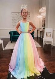 Rainbow Chiffon Little Girl Pageant Dresses 2022 Strapsneck Girls Prom Jurdens Zipper V Back Mouwloze Aline Long Kids Formele PAR2809582