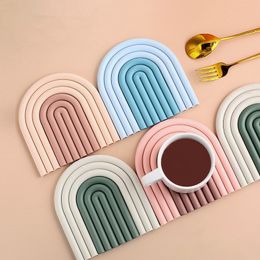 Regenboog siliconen pot pad mat keuken hittebestendige plaat pad thuis tafel isolatie pad anti-hot bowl mat coasters lx3934
