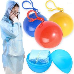 Regenjassen Wegwerpregenjas Draagbare zakregenponcho's Ballen Sleutelhanger Compressiebal voor volwassenen Outdoor Reizen Ophangbare kampeeruitrusting